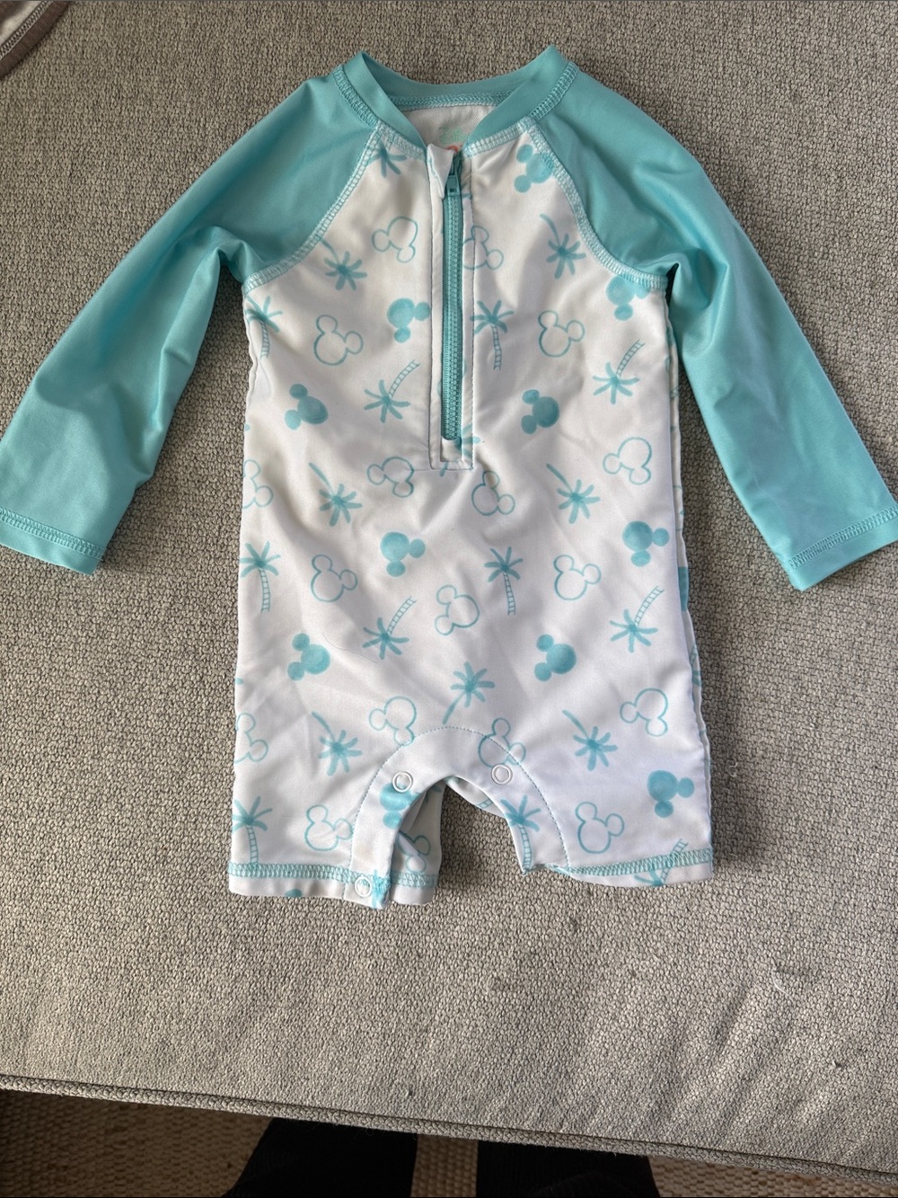 Disney Kids Long-Sleeve Rashguard Swimsuit - Aqua Blue & White